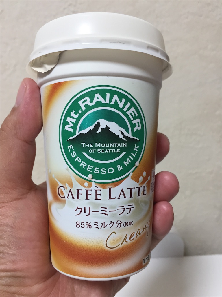 マウントレーニア カフェラッテ クリーミーラテ 正面