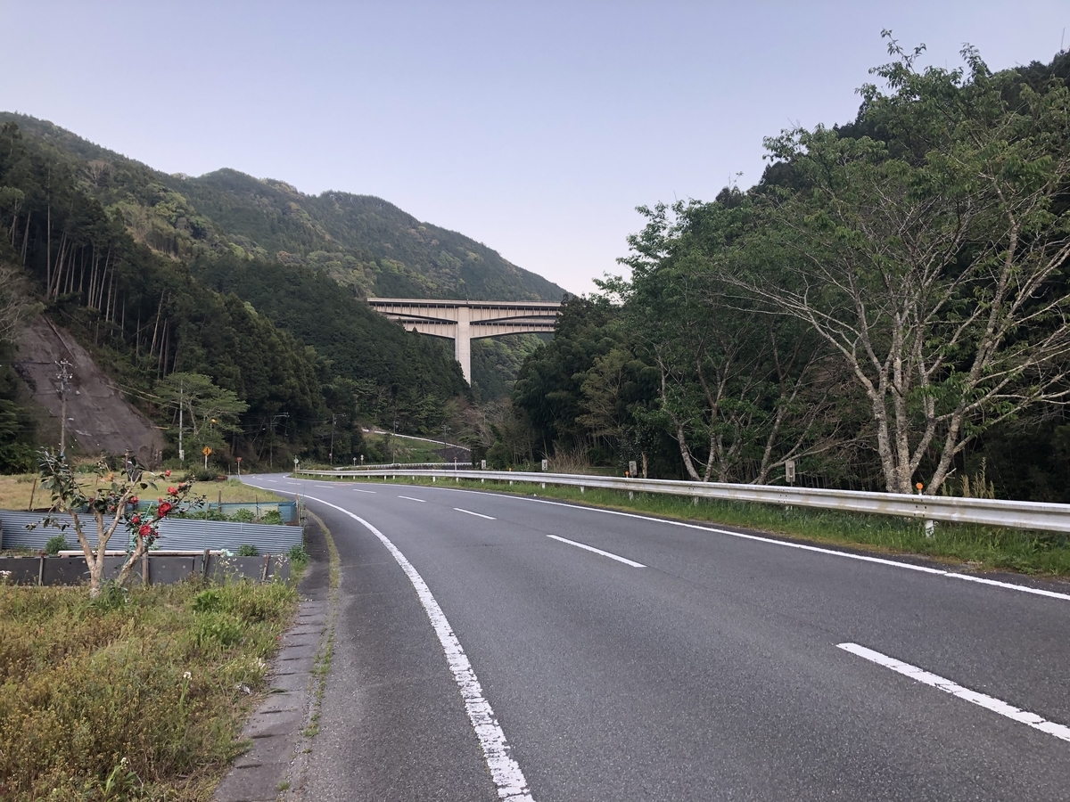 f:id:oscarfreire5414:20200425204647j:plain f:id:oscarfreire5414:20200425204647j:plain