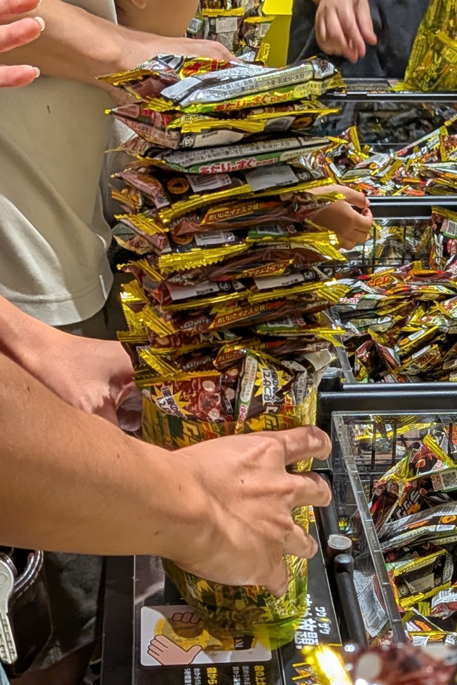 ブラックサンダーの詰め放題 実は3回目（笑） - おっさん天国 物欲の泉