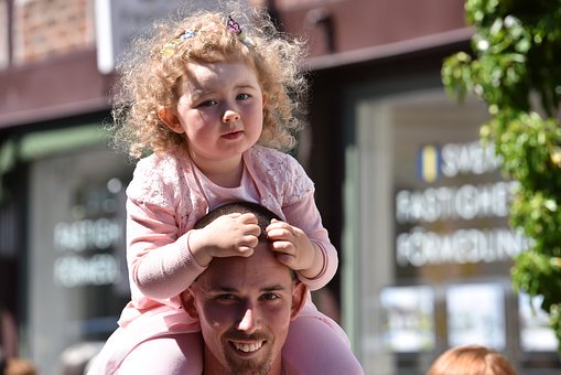 バツイチ子持ちは辛いよ 子供が大きくなるまでは シングルファーザーの再婚は厳しい 禁断の離婚は甘いか酸っぱいか