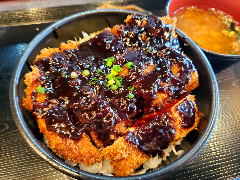 さくとん＠桜山で味噌かつ丼 - 大杉カツ丼の 月に向かって喰え！