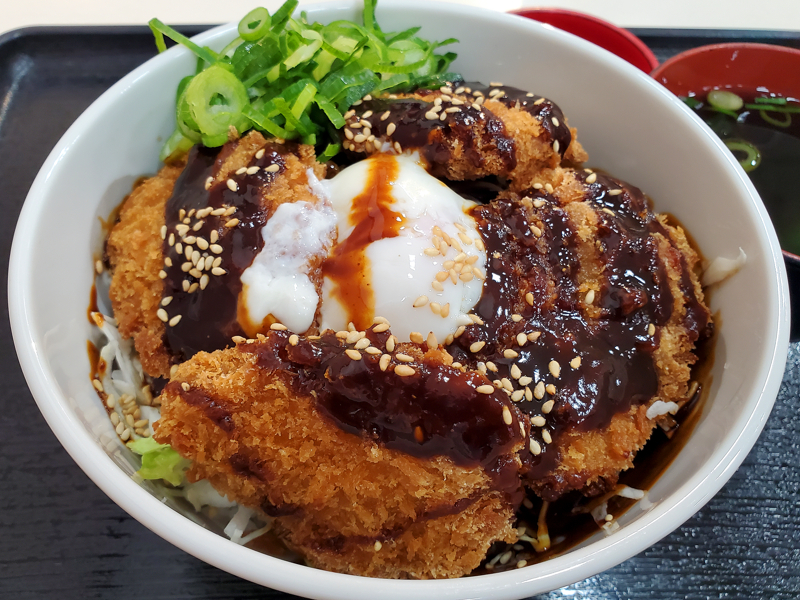 げんき庵 カーマ21熱田店で味噌かつ丼とソースかつ丼 - 大杉カツ丼の