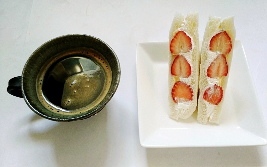 セブンイレブン 18 いちごサンド レビュー ツレヅレ食ナルモノ
