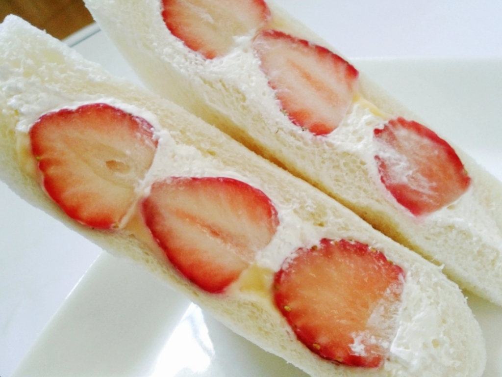 セブンイレブン 18 いちごサンド レビュー ツレヅレ食ナルモノ