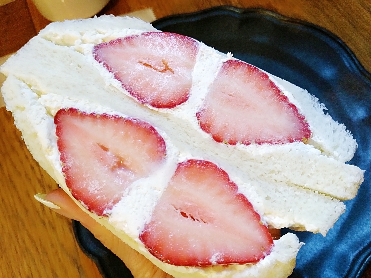 サンドイッチハウス メルヘン 川崎 ゆめのか苺生クリームサンドイッチ ツレヅレ食ナルモノ