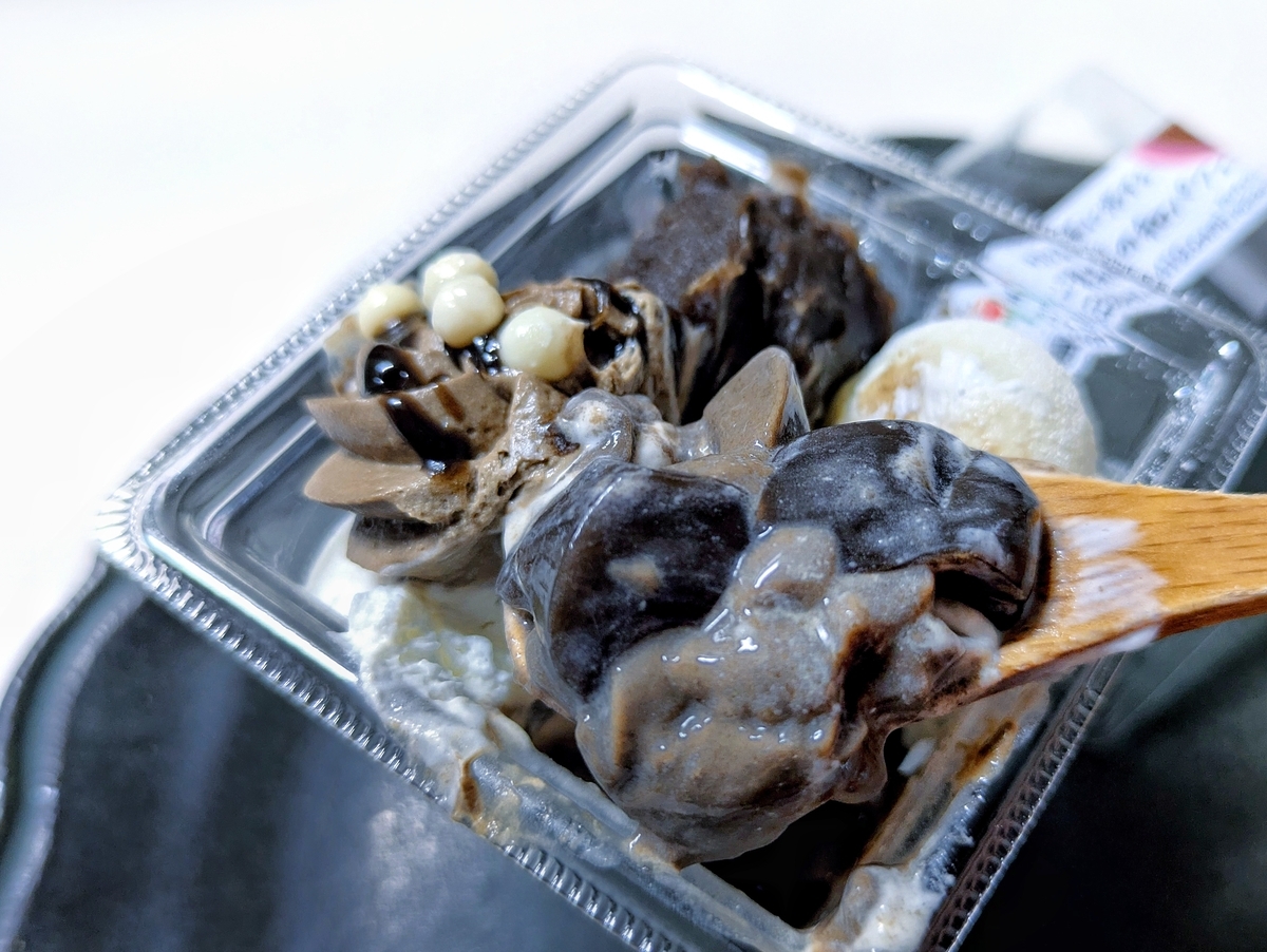 セブンでプチ贅沢「ほうじ茶に恋する ご褒美の和パフェ」 - ツレヅレ食