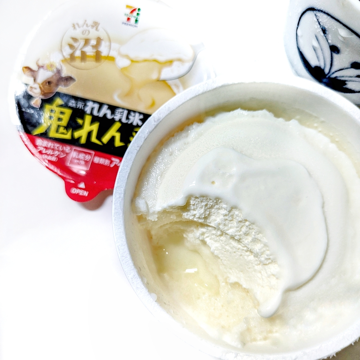 ついに噂のれん乳沼に落ちました ｢森永れん乳氷 鬼れん乳｣ - ツレヅレ