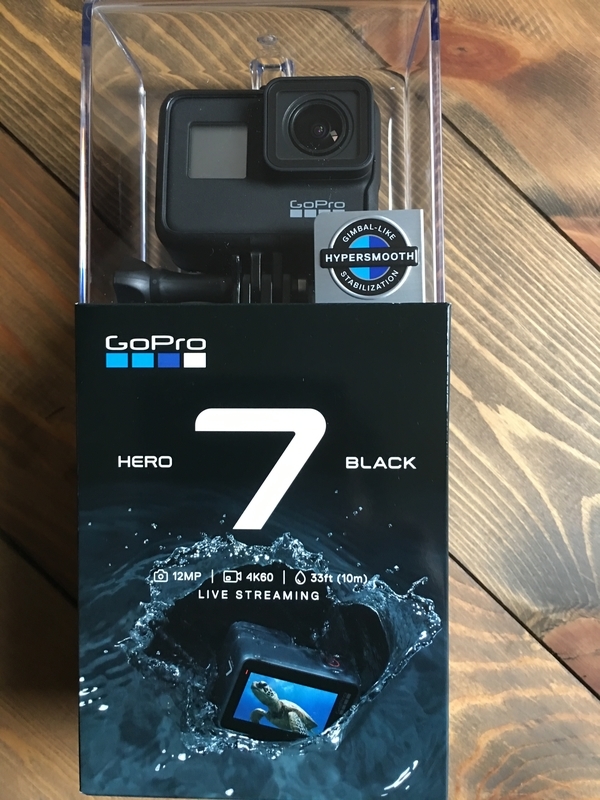 Gopro 届いたので早速開封してみました 箱の開け方 取り出し方が少し難しいかも いくじー通信 Gopro 届いたので早速開封してみました 箱の開け方 取り出し方が少し難しいかも いくじー通信