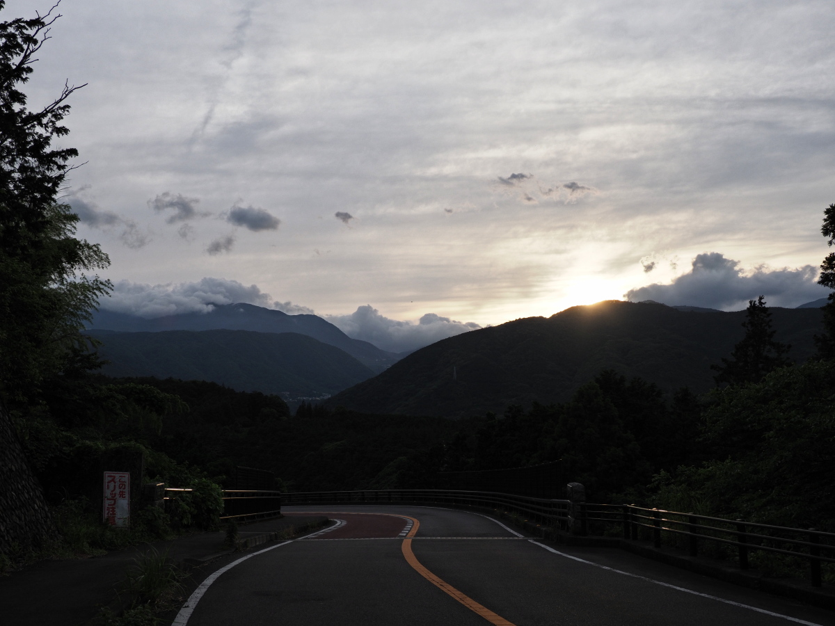 f:id:otaku4160:20190619053331j:plain f:id:otaku4160:20190619053331j:plain