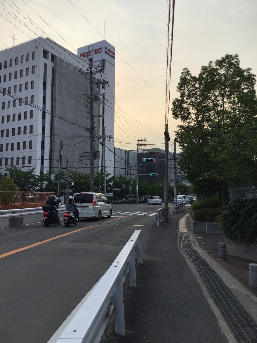 f:id:otemon-hcc2014:20190620142555j:plain f:id:otemon-hcc2014:20190620142555j:plain