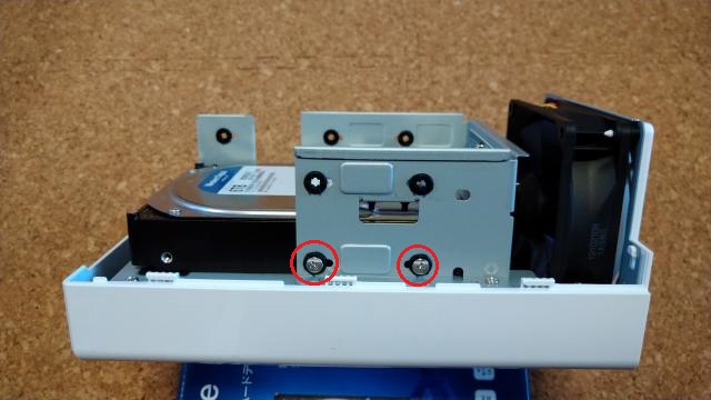 Diskstation DS218jの組み立て08