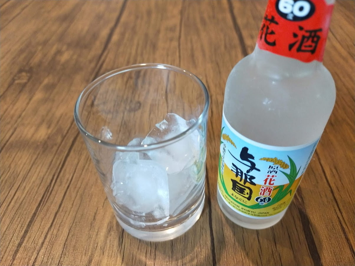 泡盛 与那国 花酒60度 琉球泡盛】花酒 与那国 クバ巻 60度 600ml - 後藤商店