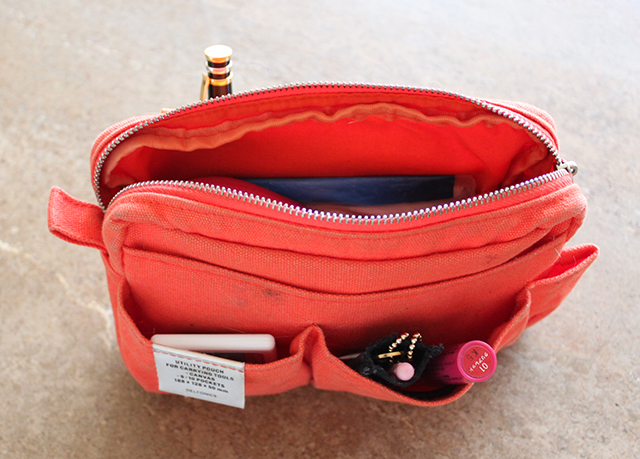 大人が持ち歩けるスタイリッシュなバッグインバッグ 歳を隠すのをやめました