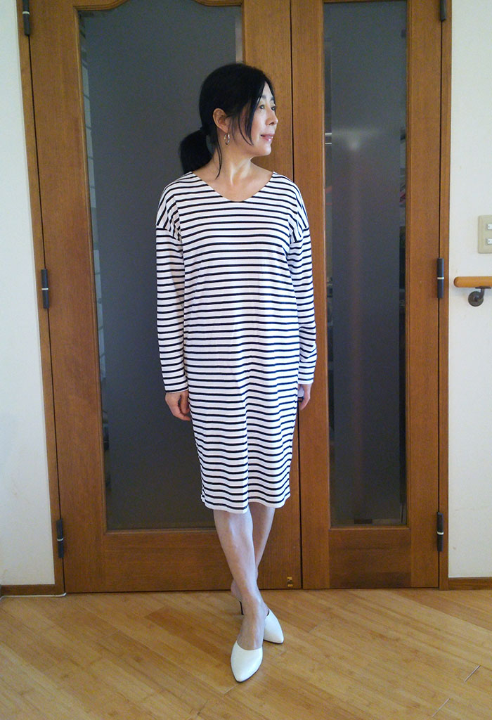 ボーダーワンピースとguの定番パーカで大人のマリンルック 歳を隠すのをやめました