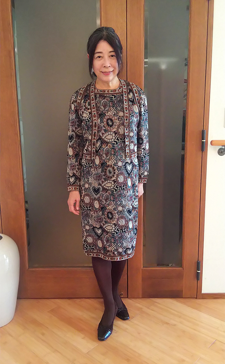 ブラウンとタイツとパンプス