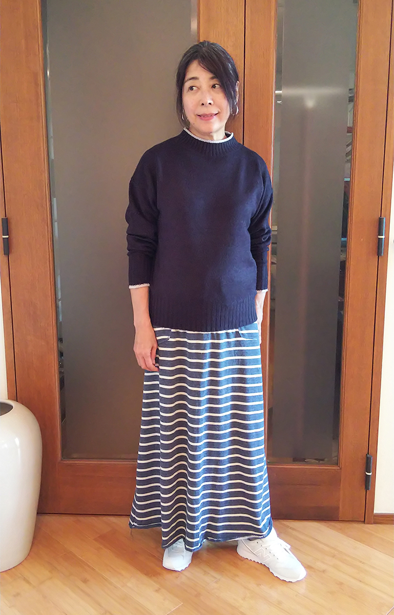 スウェットボーダーマキシスカートとのコーデ