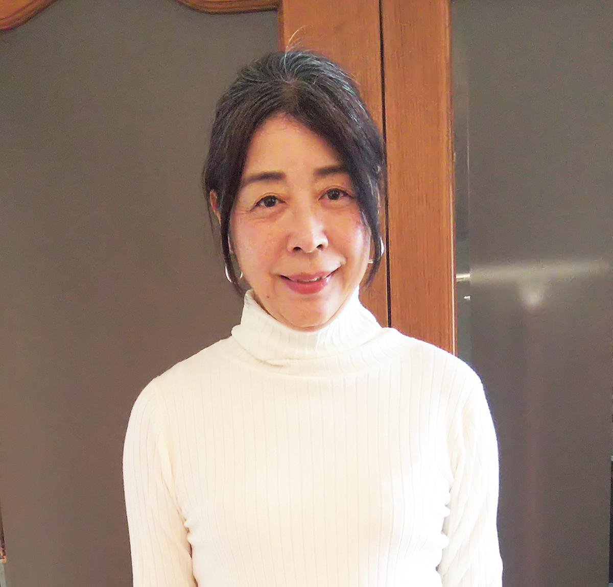 襟を折った着かた