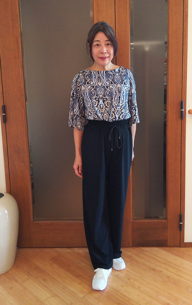 UVスラブ・フォルムプルオーバーとのコーデ