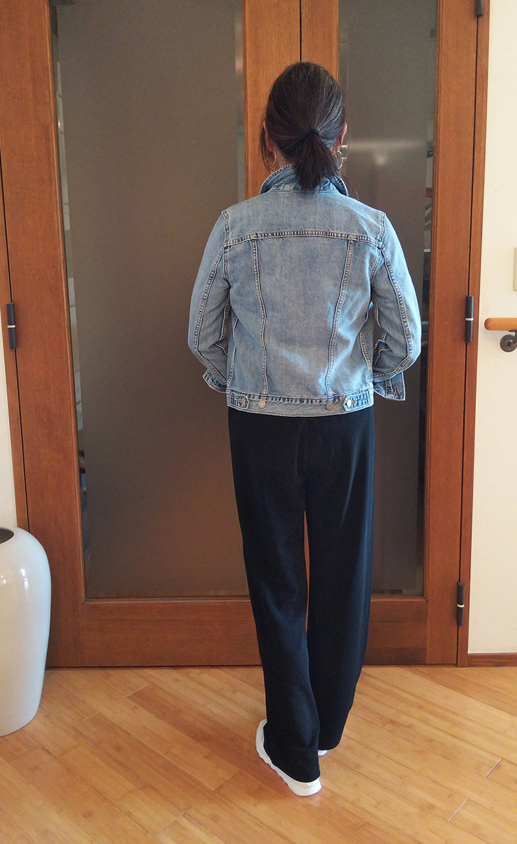 後ろから見たところ