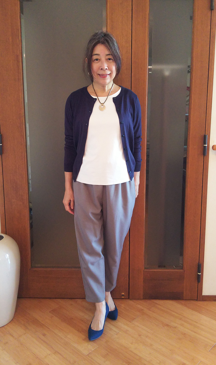 ショート丈カーディガン