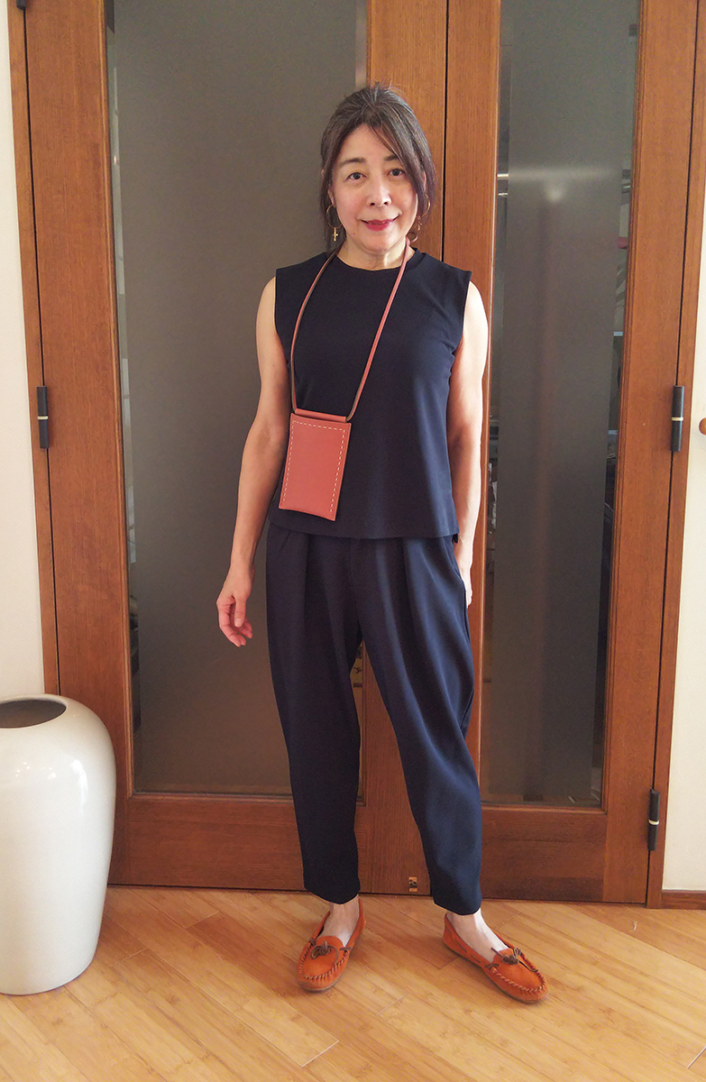 ノースリーブ・セットアップにコーデ