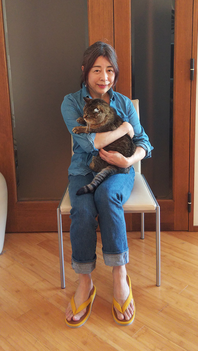 布ぞうりとトングサンダルを履いて姿勢と顔たるみを改善 歳を隠すのをやめました