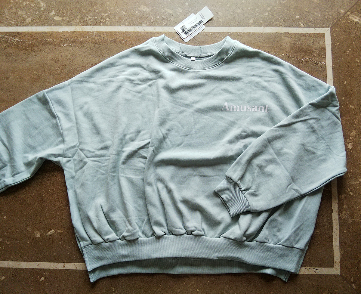 フロントのロゴ