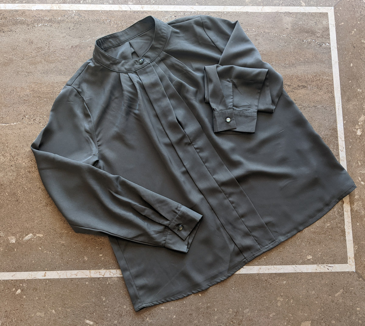 2wayタックブラウス