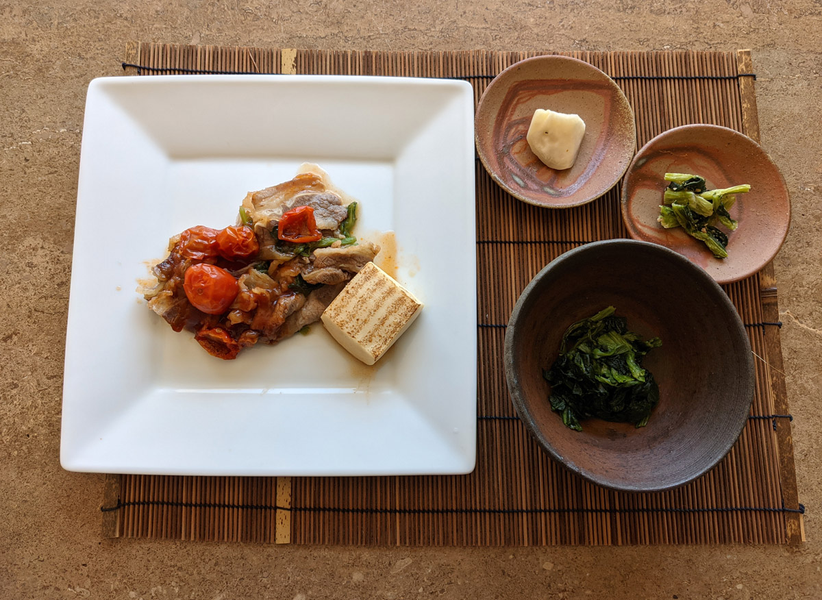 牛肉のトマトすき焼き