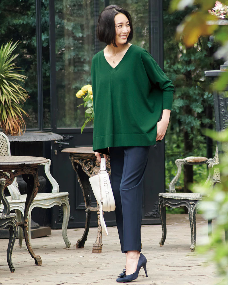 シルフィア・ワイドVネック