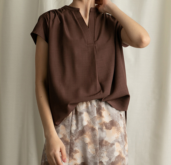 スキッパーフレンチスリーブブラウス