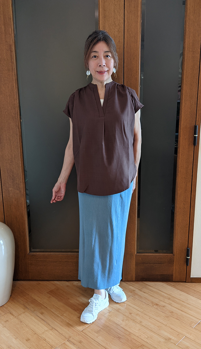 シャリ感リブニットスカートとのコーデ