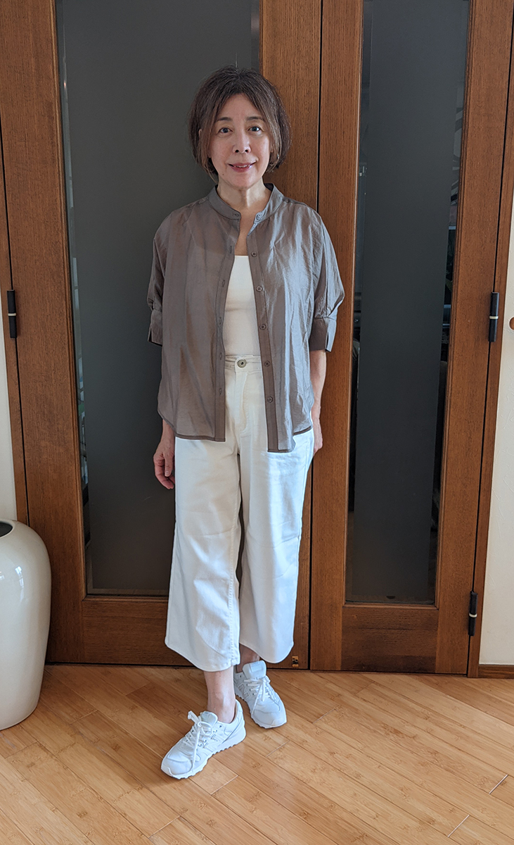 スニーカーを履いたところ