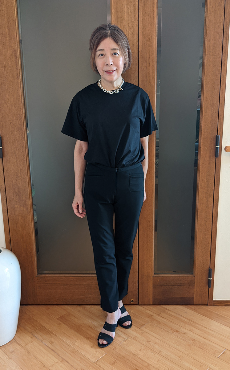 DKNYのパンツとコーデ