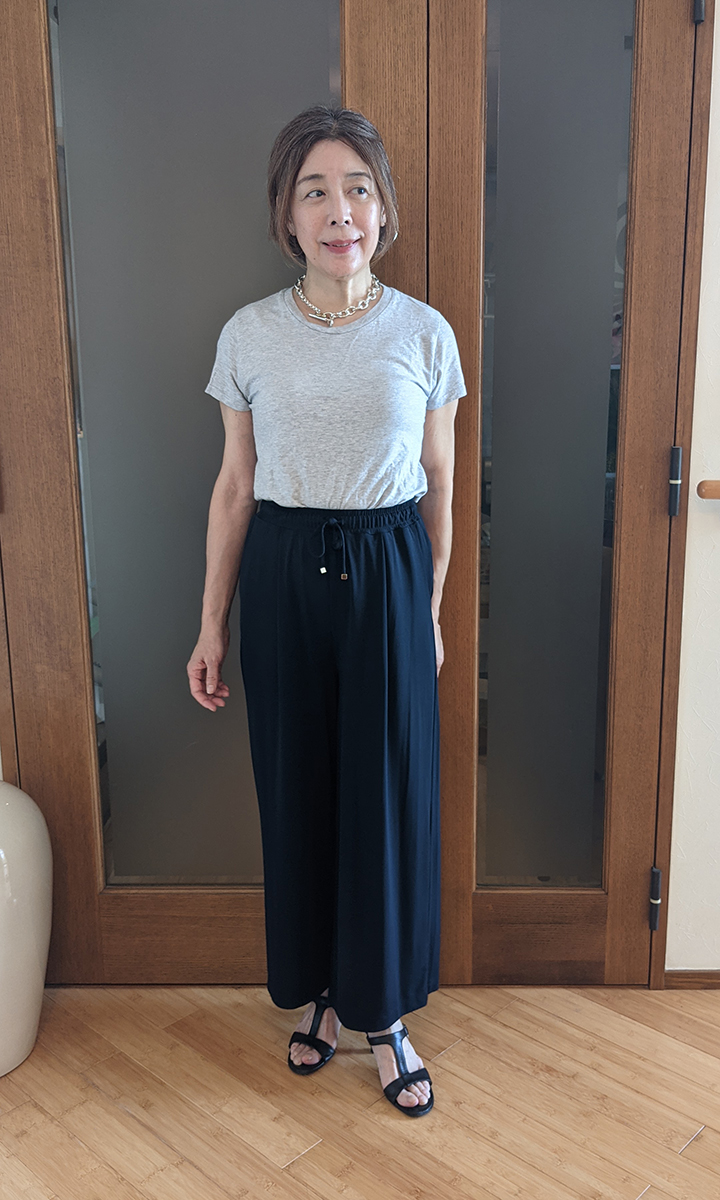 ドレープジャージー・アンクルワイドとのコーデ