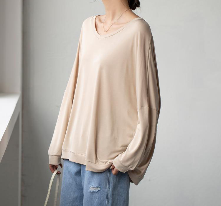 ビッグシルエットドルマンスリーブカットソー