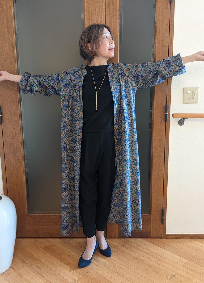 1着で3WAYが楽しめるペイズリー柄ワンピース｜無地の服を
