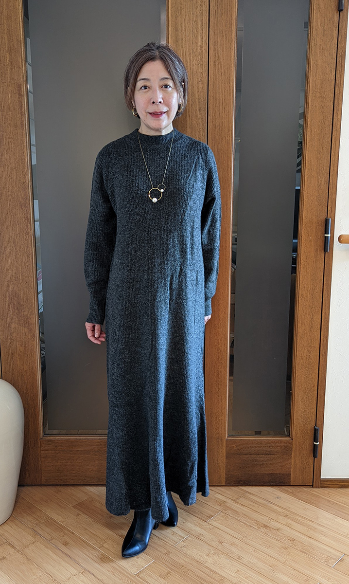 裾切り替えプチハイネックニットワンピース