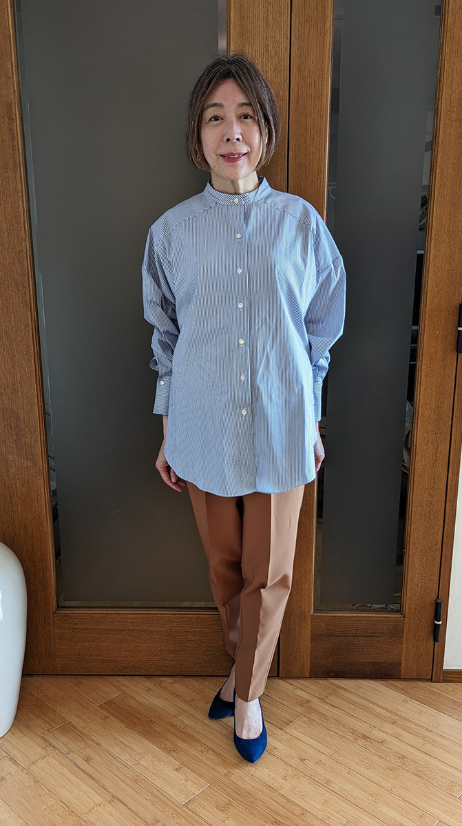 バンドカラーロングシャツとのコーデ