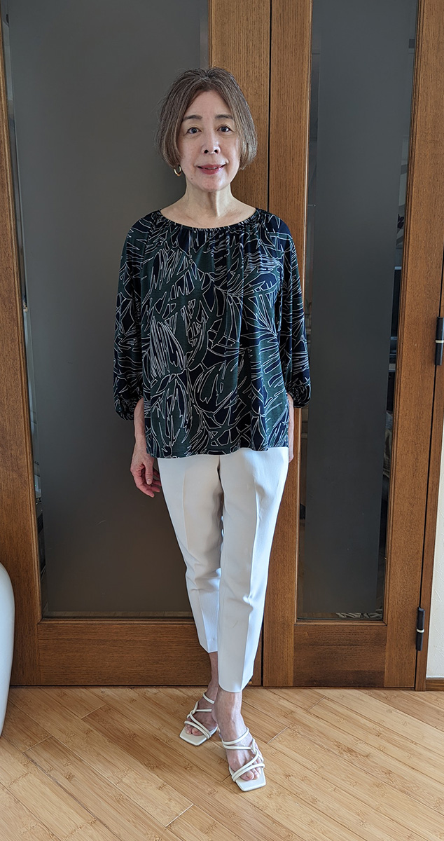 センタープレスパンツとのコーデ