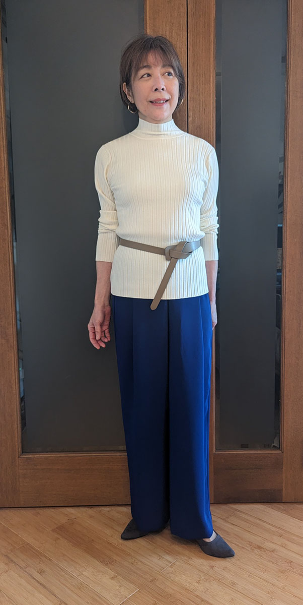 サイドタックワイドパンツ