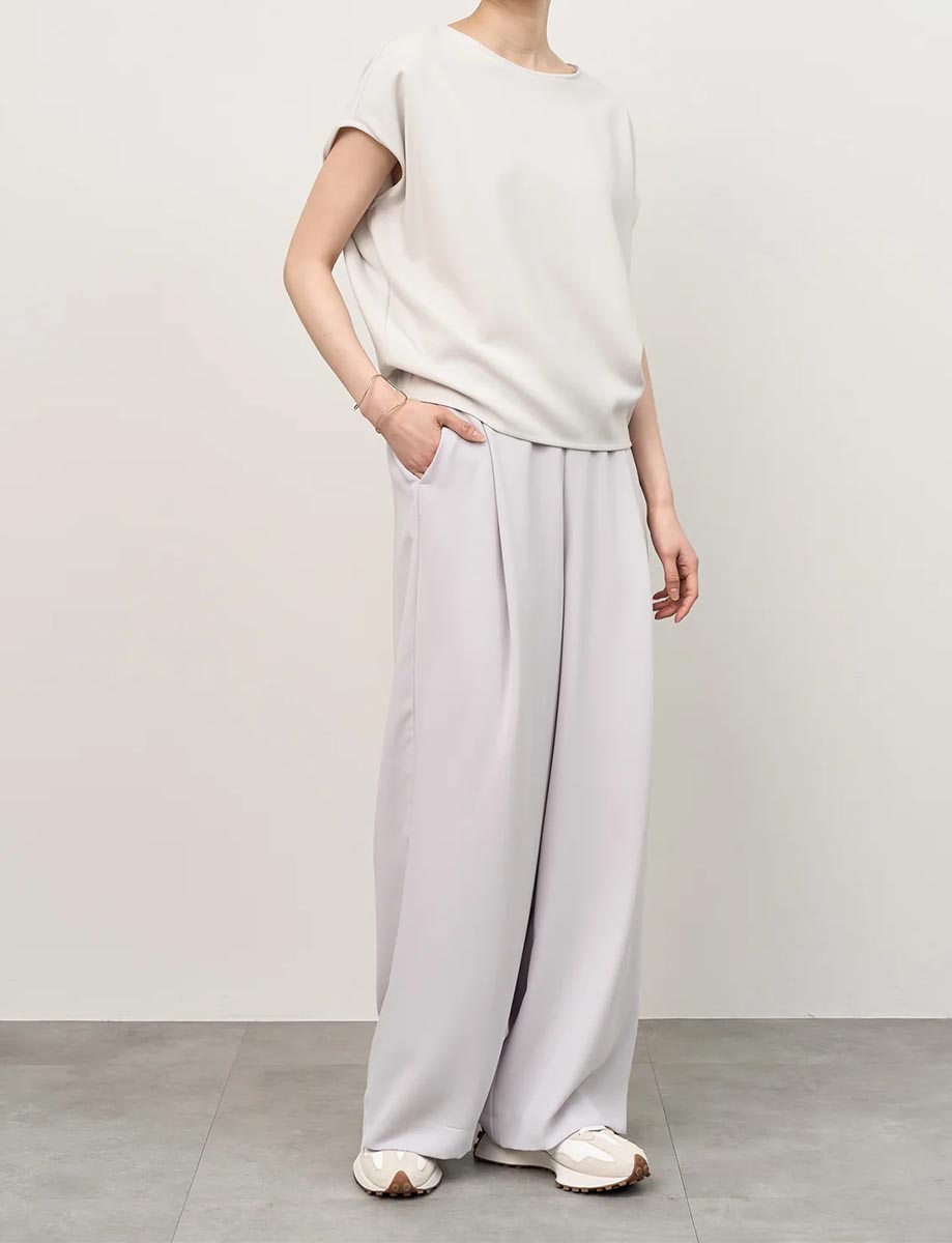 サイドタックワイドパンツ