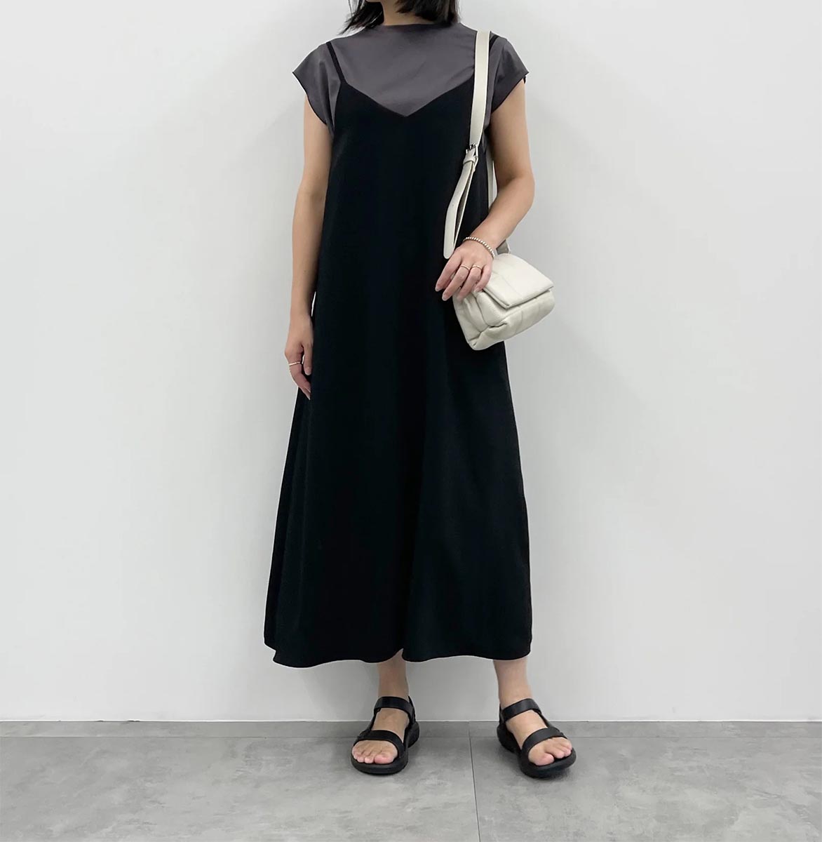 サテンキャミソールワンピース - SOÉJU online store｜上質な