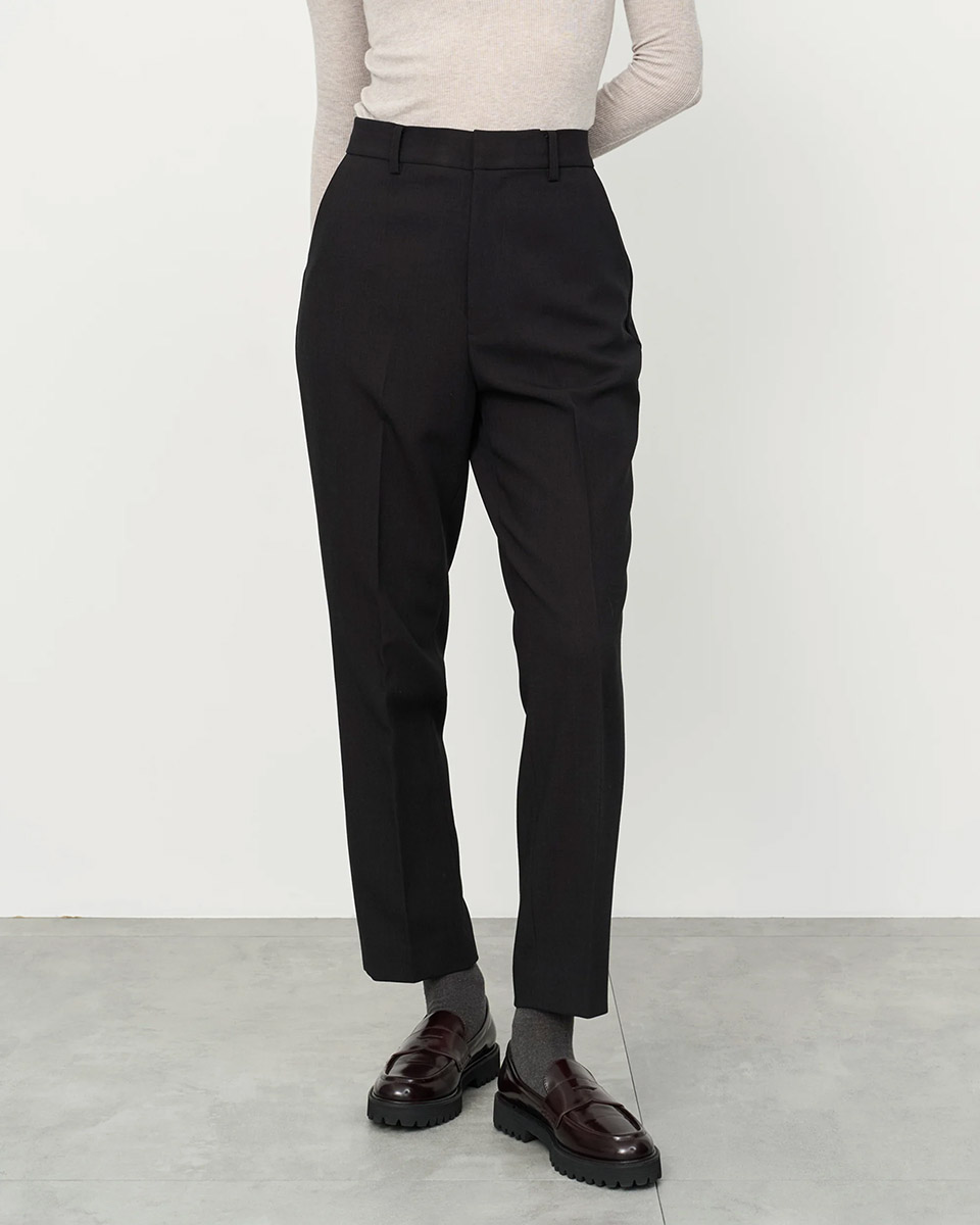 センタープレスパンツ