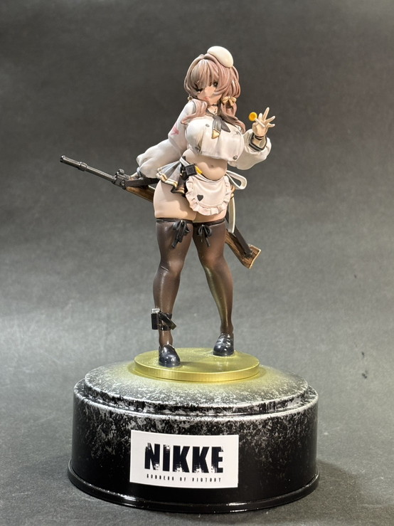 勝利の女神:NIKKE ブレッディ ガレージキット 勝利の女神 NIKKE ブレッディ 【ノンスケール ガレージキット】 - 書い