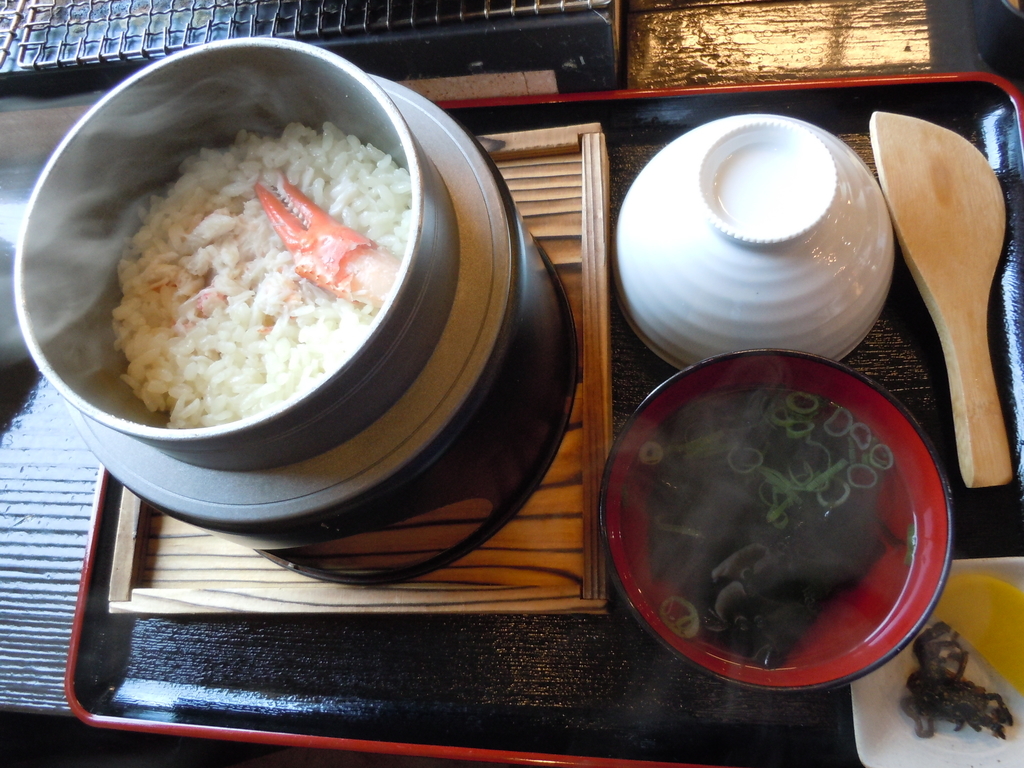 カニ工房 まるや 兵庫香美町 香住港 カニ料理 海鮮料理 加工品販売 干物 おとなのえんそく