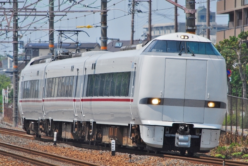201系USJラッピング本線試運転@摂津富田駅(8月5日) - 鉄ヲタ業務日報