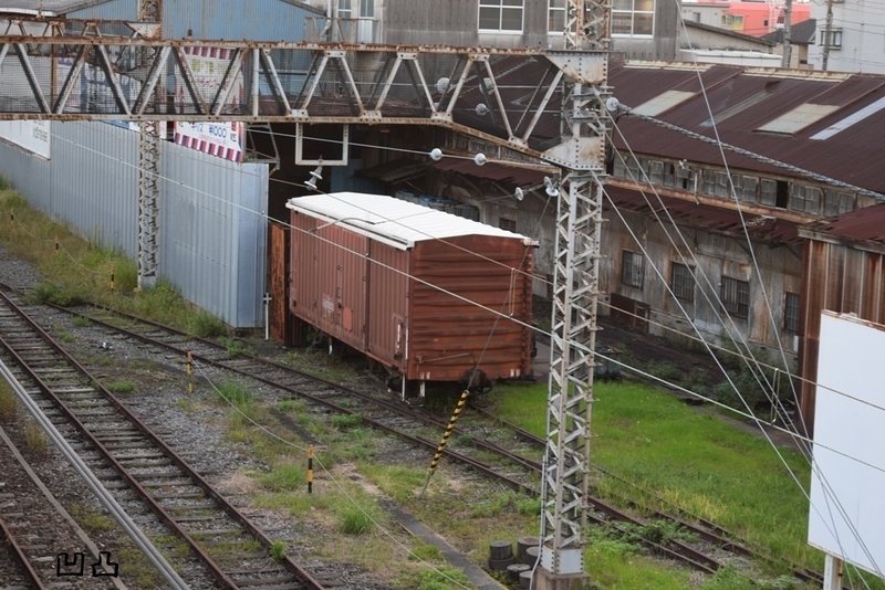 ワム80000形ワム285555 馬橋駅 - 凹凸プラ陳列館