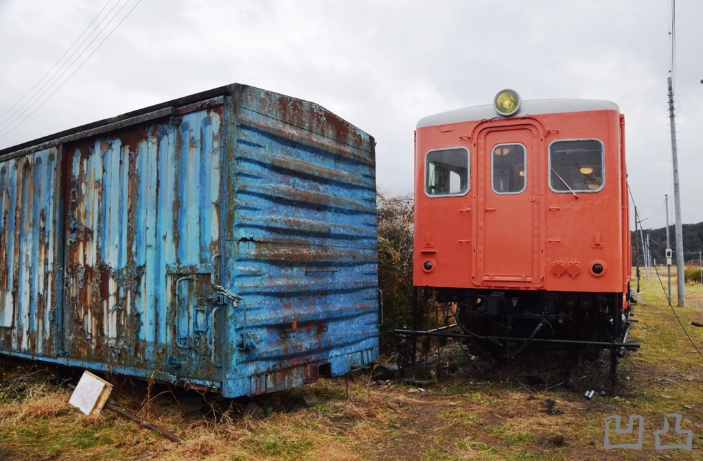 鹿島臨海キハ1001と貨車2両 千葉県 - 凹凸プラ陳列館