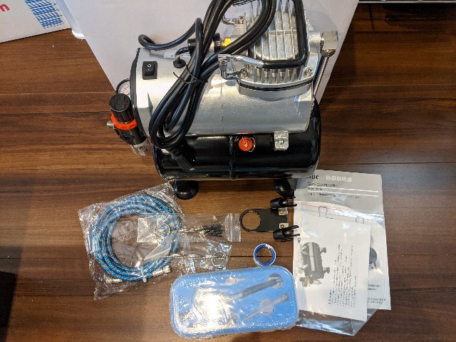 初エアブラシ購入 Ausuc エアブラシコンプレッサーセット オイルレスエアーコンプレッサー 3lタンク付 レビュー だるまのガンプラ製作奮闘記 初心者は失敗して学ぶ